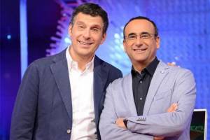 Fabrizio Frizzi negli studi de L’Eredità. Ipotesi duo con Conti prima di Natale