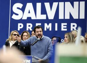 La svolta nazionale di Salvini: un leghista su tre è "terrone"