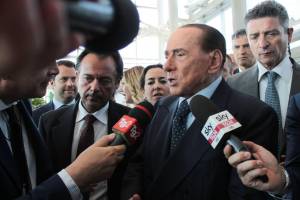 Berlusconi: "Altero Matteoli lascia vuoto incolmabile sul piano personale e politico"