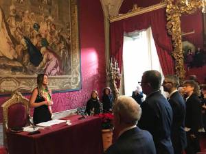 La Boschi sposa una coppia gay: "Un brivido di emozione"