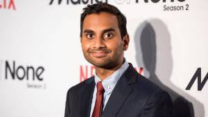 Molestie, Aziz Ansari accusato: "Non ha colto i miei segnali non verbali"