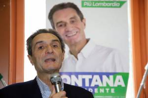 "La razza bianca è a rischio". Bufera sulla frase di Fontana