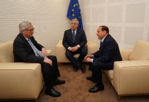 L'incontro Berlusconi-Juncker "Russia importante per l'Ue"