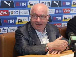 Tavecchio: "C'era un complotto in atto per mandarmi via"