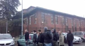 All'istituto di Torino scontri tra centri sociali e Casapound