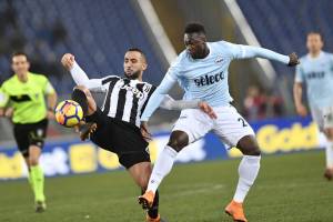 Banti non concede rigore in Lazio-Juventus: l'ironia sul web dei tifosi biancocelesti