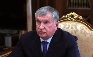 Igor Sechin, il "cardinale" di Putin, boccia l'euro