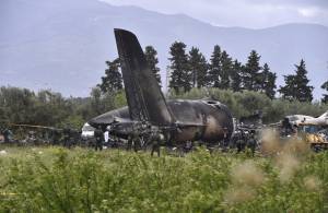 Quei morti eccellenti a bordo dell'aereo schiantato in Algeria