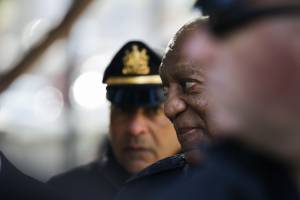 Bill Cosby condannato per violenza sessuale: rischia 30 anni di carcere