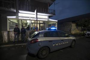 Raid dei Casamonica al bar: quattro arresti per mafia