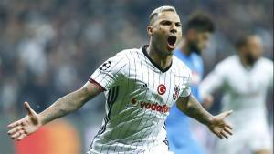 Magia di Quaresma: la rabona in Besiktas-Kayserispor