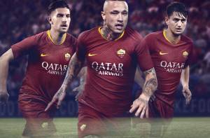 La prima maglia 2018-2019 della Roma, l'esordio con la Juve