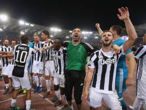 Juventus campione d'Italia: i bianconeri festeggiano ancora all'Olimpico