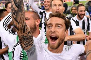 Juventus cannibale: l'Olimpico si veste a festa per i bianconeri