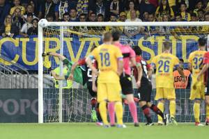 Serie A, al Frosinone multa e due gare a porte chiuse