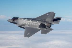 F-35, il ministro Trenta: "Non ne compreremo altri"