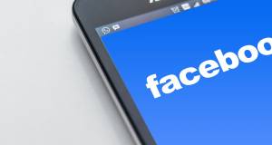 Facebook cambia l'autenticazione: niente più SMS