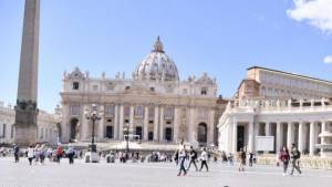 Vaticano, il direttore della Sala Stampa ha rinunciato