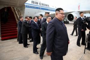 Kim è arrivato a Singapore: la strana rotta del suo aereo