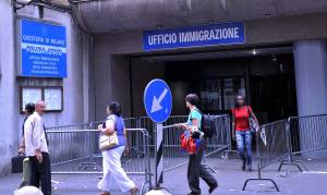 M5s costretto al dietrofront pure sui condom ai migranti