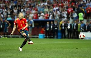 Iniesta dice addio alla nazionale spagnola