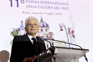 Mattarella contro i dazi Usa: "Improvvida stagione"