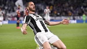 Juventus, un tifoso punge Bonucci: "Chiedici scusa". La replica: "Parlerà il campo"