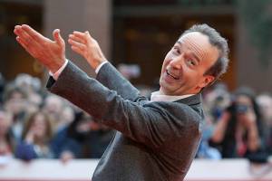 Benigni, ancora polemiche in Sardegna per i trattamenti di favore