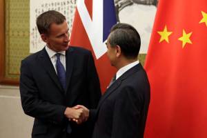 Incontro tra Jeremy Hunt e Wang yi