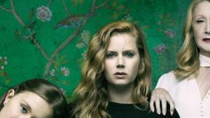 Sharp Objects: il punto della trama a metà serie