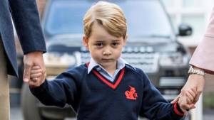 Il principe George va a scuola. E i compagni gli danno un soprannome
