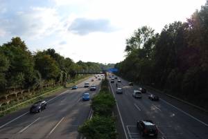 Perugia, allarme Polstrada: ragazzi attraversano superstrada di corsa