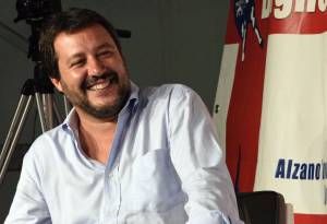 Giorno di festa per Salvini: "È nato mio nipote"