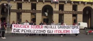 Torino, protesta mamme graduatoria voucher: “Italiani penalizzati”