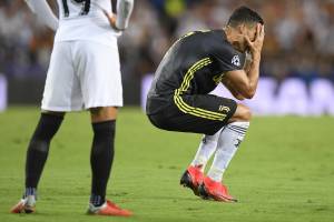 Champions League, incredibile a Valencia: espulso Cristiano Ronaldo