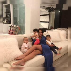 Cristiano Ronaldo segna, Georgina fa il tifo da casa: "Andiamo bel papà"