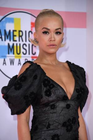 American Music Awards: i look più sexy
