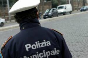 Urbino, nigeriano in manette: calci, pugni e morsi agli agenti