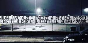 "Biglietti troppo cari". E i tifosi bianconeri protestano a Milano