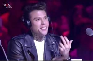 X Factor, la concorrente a Fedez: "Ti amo". E lui la gela