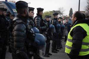 Francia, la protesta dei gilet gialli