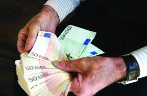 "Con aumento Iva stangata da 1200 euro a famiglia", l'allarme del Codacons per il 2020