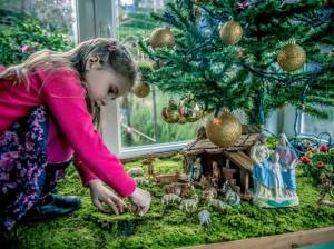 Alla recita di Natale i bimbi cantano Bella ciao, è bufera a Napoli