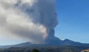 Etna, il geologo Tozzi: "Non si possono escludere altri terremoti ed eruzioni"