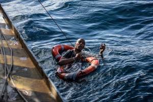 Migranti, Di Maio a Malta sulle Ong: "Accogliamo noi donne e bimbi'