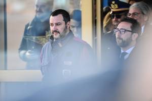 Il governo sgomita in tv da Ciampino a Palazzo Chigi