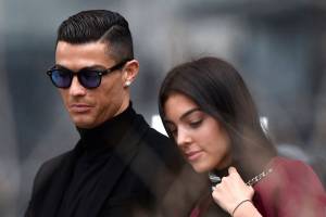 Georgina Rodriguez distrutta: "Devastata dalla morte di mio papà"