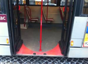 Lecce, autista denunciato per non aver permesso a minore senza biglietto di salire sul bus