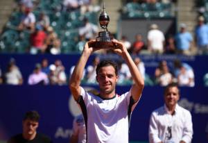 Tennis, Cecchinato conquista il torneo di Buenos Aires