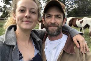 Luke Perry, la figlia Sophie: "Grazie a tutti per così tanto amore"